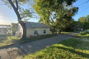 437 W Lewis Shore Rd, Elkton, MD 21921 - Photo 2