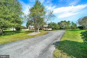 122 Carriage Ln, Elkton, MD 21921 - Photo 2