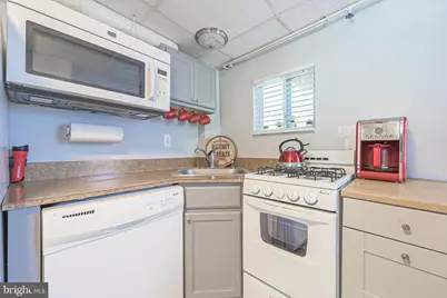 112 E Pierson Avenue, Somers Point, NJ 08244 - Photo 18