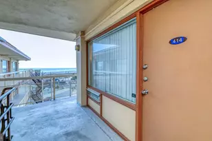 108 S Montpelier Ave, Atlantic City, NJ 08401 - Photo 2