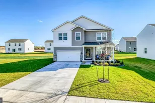 124 Malibu, Egg Harbor Township, NJ 08234 - Photo 2