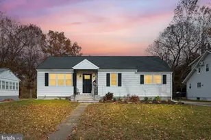 301 N 4th St, Hammonton, NJ 08037 - Photo 2