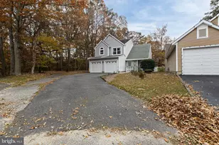 732 Whaler's Cove Ct, Galloway, NJ 08205 - Photo 2
