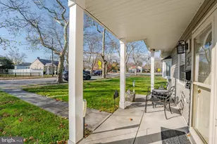 33 W Meyran Ave, Somers Point, NJ 08244 - Photo 34