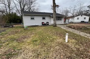 110 E Colton Ln, Williamstown, NJ 08094 - Photo 2