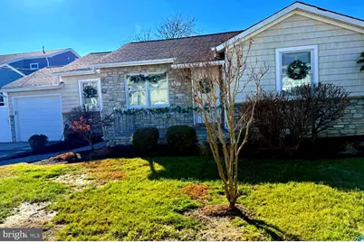 108 N Suffolk Avenue, Ventnor City, NJ 08406 - Photo 2