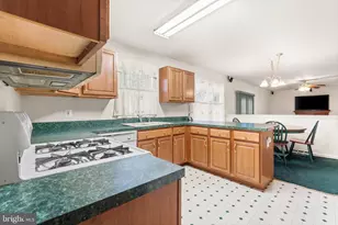 202 N New York Rd, Galloway, NJ 08205 - Photo 12