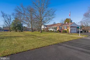 19 Middle Rd, Hammonton, NJ 08037 - Photo 2