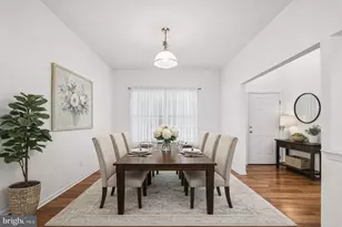 205 Beacon Hill Dr, Egg Harbor Township, NJ 08234 - Photo 2