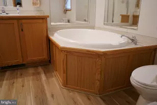 121 Chalet Ln, Vineland, NJ 08360 - Photo 10