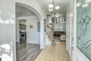 21 N New Hampshire Ave, Atlantic City, NJ 08401 - Photo 2