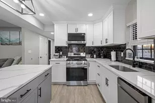 207 Woodlawn Ave, Williamstown, NJ 08094 - Photo 6