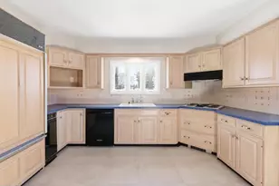 201 Grape St, Hammonton, NJ 08037 - Photo 16