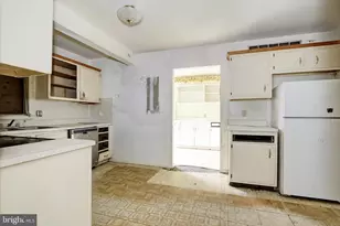 271 5th Ave, Egg Harbor City, NJ 08215 - Photo 14