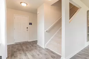 135 Malibu Dr, Egg Harbor Township, NJ 08234 - Photo 4