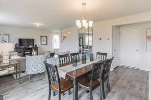 135 Malibu Dr, Egg Harbor Township, NJ 08234 - Photo 1