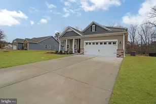 156 Laquinta Dr, Egg Harbor Township, NJ 08234 - Photo 4