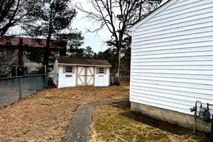 228 Fenimore Dr, Williamstown, NJ 08094 - Photo 2