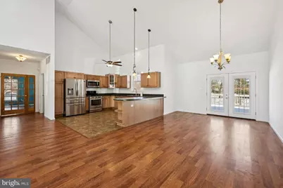 211 S Washington Street, Hammonton, NJ 08037 - Photo 8