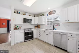 100 Captains Walk, Egg Harbor Township, NJ 08234 - Photo 8