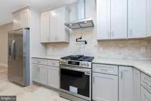 144 Broadway, Hammonton, NJ 08037 - Photo 16