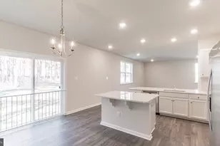 34 N Packard St, Hammonton, NJ 08037 - Photo 8