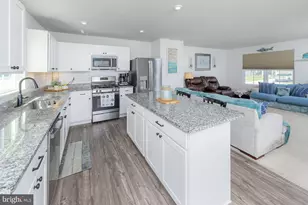 70 Galleria Dr, Mays Landing, NJ 08330 - Photo 4