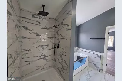 6054 Wilmington Avenue, Egg Harbor Township, NJ 08234 - Photo 4