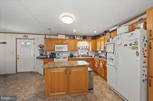 5043 English Ave, Egg Harbor Township, NJ 08234 - Photo 2