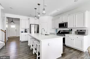 106 Laquinta Dr, Egg Harbor Township, NJ 08234 - Photo 10