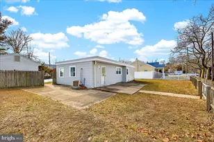 32 W Meyran Ave, Somers Point, NJ 08244 - Photo 2