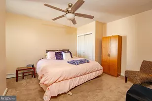 323 Atlantic Ave, Atlantic City, NJ 08401 - Photo 18