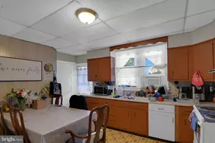 228 Pleasant St E, Hammonton, NJ 08037 - Photo 8