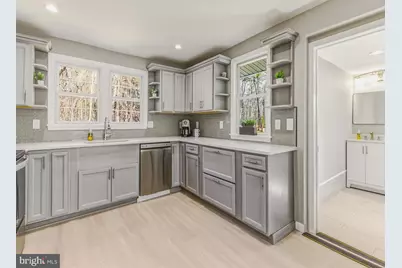 1525 Aloe Street, Egg Harbor City, NJ 08215 - Photo 4