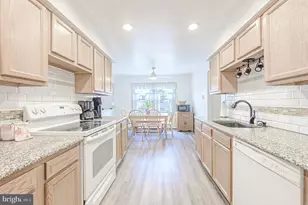 9 Rook Ct, Egg Harbor Township, NJ 08234 - Photo 8