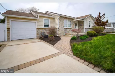 108 N Suffolk Avenue, Ventnor City, NJ 08406 - Photo 2