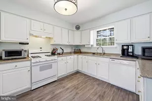 3202 Oakwood Dr, Hammonton, NJ 08037 - Photo 14