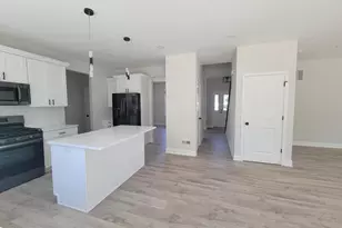 102 Heatherwood Dr, Vineland, NJ 08360 - Photo 14