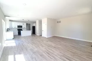 102 Heatherwood Dr, Vineland, NJ 08360 - Photo 12