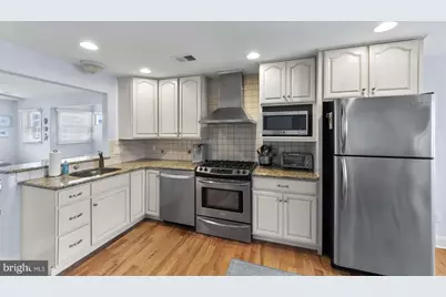 207 7th Street N #A, Brigantine, NJ 08203 - Photo 8
