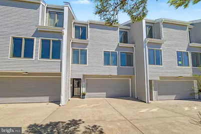 707 Bayshore Avenue, Brigantine, NJ 08203 - Photo 2