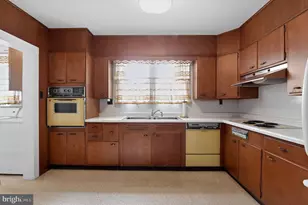 112 W Pacific Ave, Minotola, NJ 08341 - Photo 12