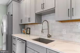 10 S Nashville Ave, Ventnor City, NJ 08406 - Photo 12