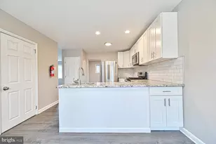 317 E Collings Dr, Williamstown, NJ 08094 - Photo 12