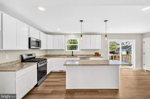 223 Liverpool Ave, Egg Harbor City, NJ 08215 - Photo 6