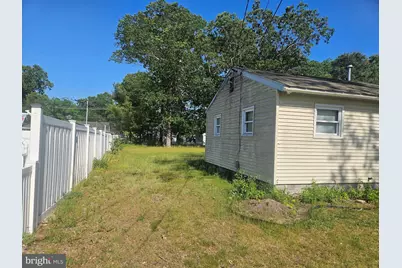 308 Sherwood Drive, Williamstown, NJ 08094 - Photo 2