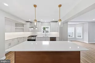 208 Peach St, Hammonton, NJ 08037 - Photo 12