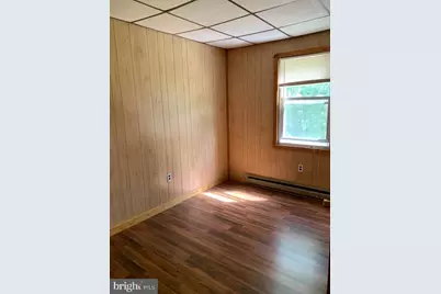 899 N 3rd Street #B UPSTAIRS, Hammonton, NJ 08037 - Photo 4