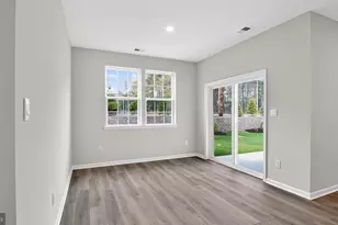 221 Huntington Dr, Egg Harbor Township, NJ 08234 - Photo 4