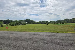 814 N Chew Rd, Hammonton, NJ 08037 - Photo 1